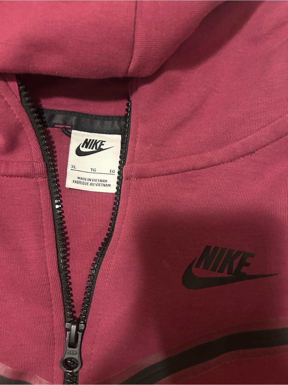 Nike Tech Pink jacket - Picture 2 of 2